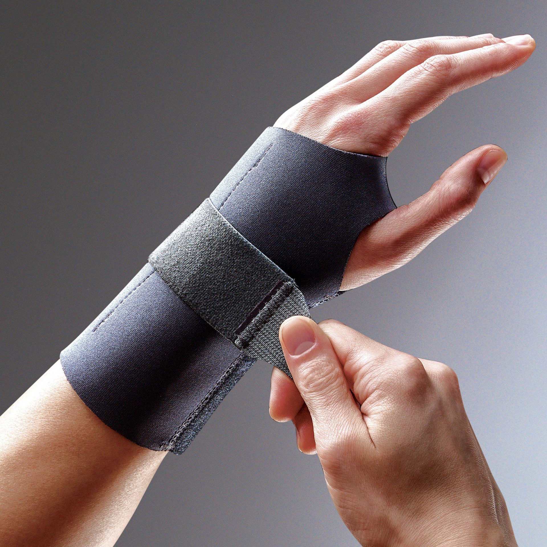 slide 20 of 37, Futuro Compression Stabilizing Wrist Brace, Left Hand, L/XL, LG/XL