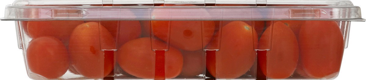 slide 2 of 4, Signature Farms Tomatoes Grape, 11 oz