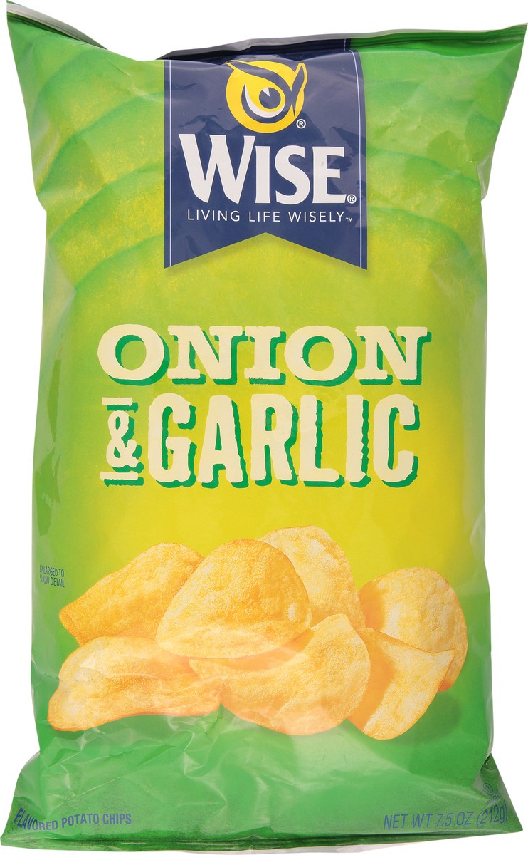 slide 2 of 14, Wise Onion & Garlic Potato Chips 7.5 oz, 7.5 oz