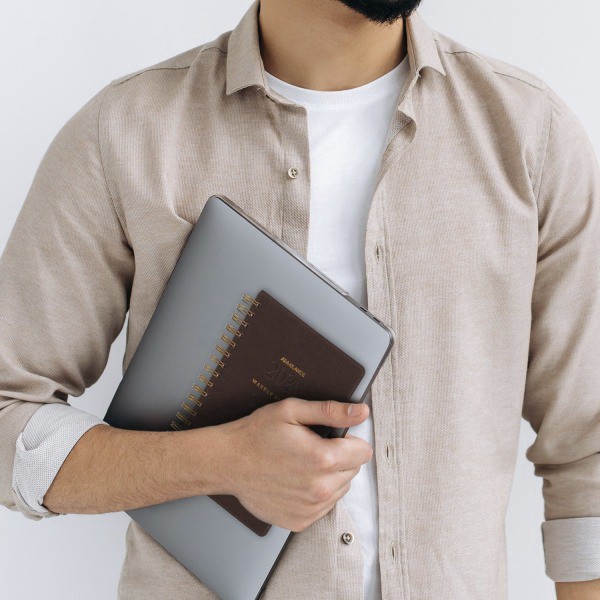 slide 5 of 10, AT-A-GLANCE® Signature Collection Academic 2025-2026 Weekly Monthly Planner, Brown, Small, 5"" x 8"", 1 ct