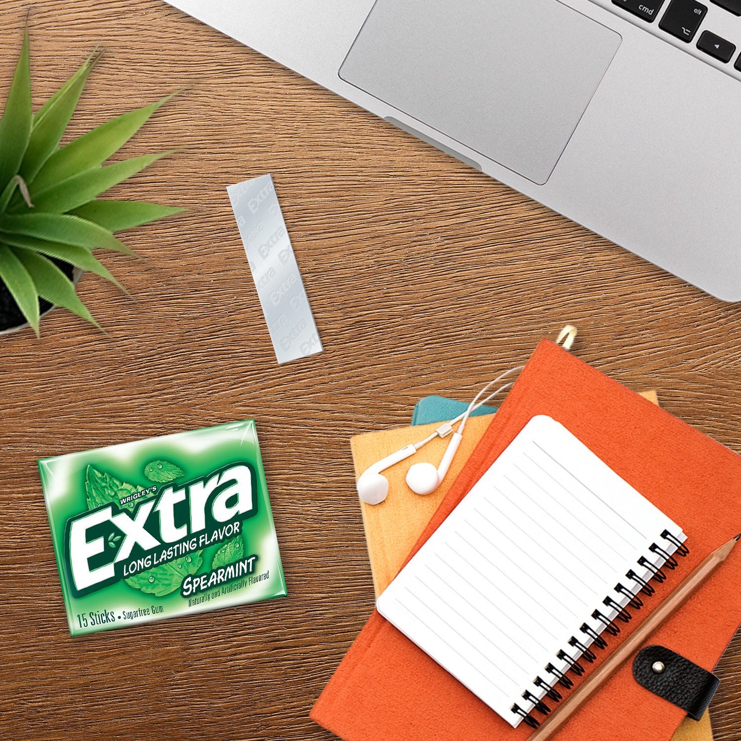 slide 6 of 8, EXTRA Gum Spearmint Sugar Free Chewing Gum, Single Pack, 15 Stick, 15 ct