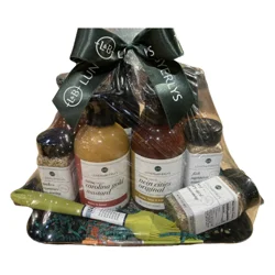 L&B Grill Master Deluxe Gift Basket