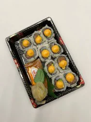 Wabisan Asian Foods Spicy Salmon Maki