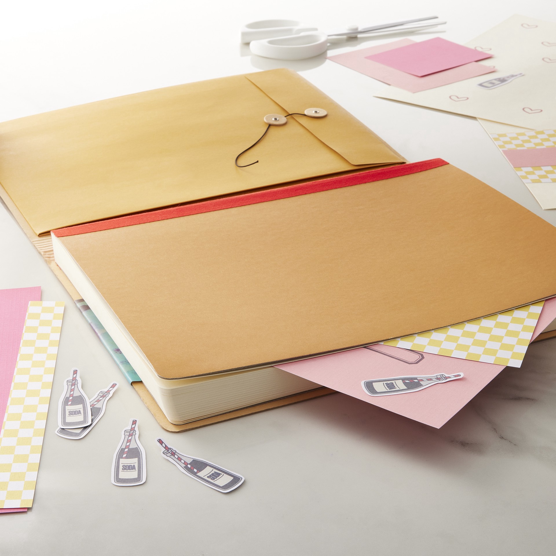 slide 4 of 5, Dylusions Creative Journal, Large, 9 in x 12 in