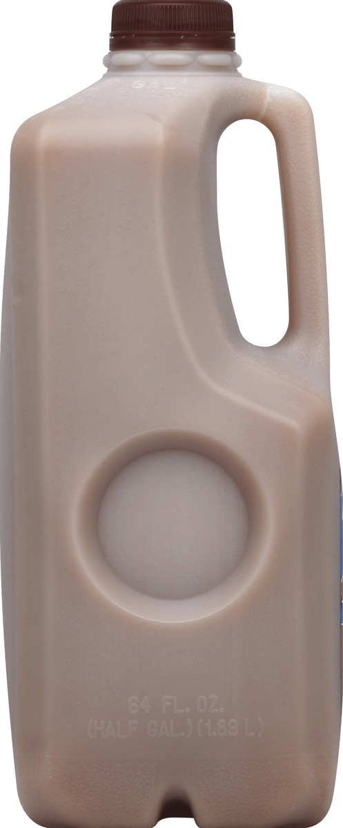 slide 2 of 4, Producers Dairy Producers 1% Low Fat Chocolate Milk, 64 oz