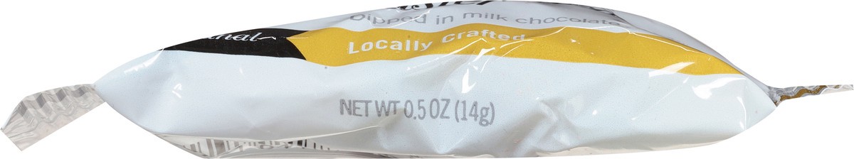 slide 9 of 10, Lunds & Byerlys Pecan Caramel Cluster Premium Confections 0.5 oz, 0.5 oz