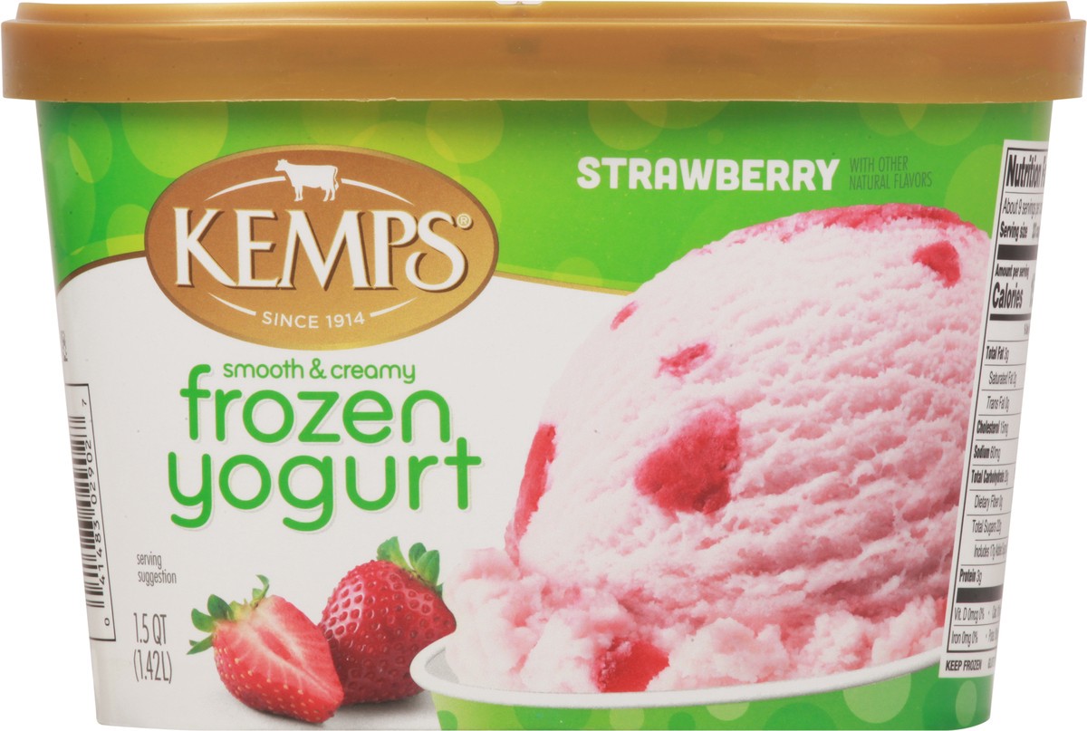 slide 1 of 13, Kemps Smooth & Creamy Strawberry Frozen Yogurt 1.5 qt, 1.5 qt