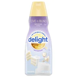 International Delight Coffee Creamer, LOVE IS BLIND (TM) Wedding Cake, Creamy and Delicious Refrigerated Coffee Creamer, 32 FL OZ Bottle