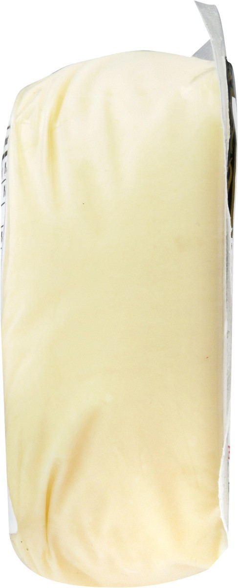 slide 5 of 11, Quesos La Ricura Golden Mozzarella Dorada Cheese 1 lb, 1 lb