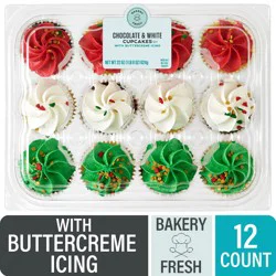 Bakery Fresh Chocolate & White Christmas Cupcakes with Buttercreme Icing