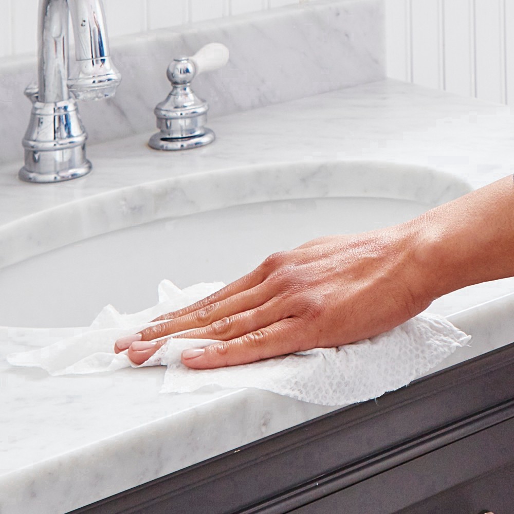 slide 104 of 135, Clorox Disinfecting Bleach Free Cleaning Crisp Lemon Wipes, 16.7 oz