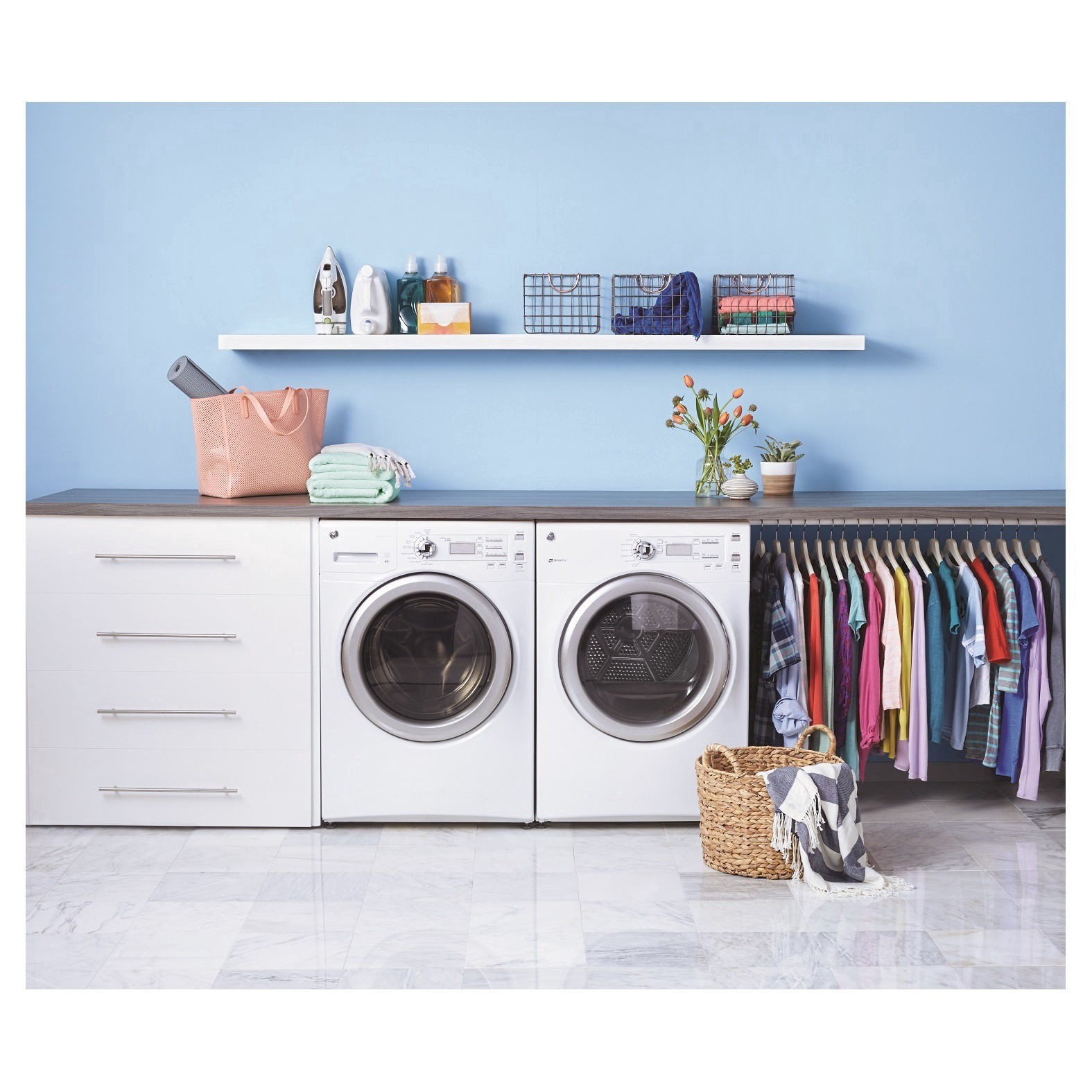 slide 6 of 7, Refresh Daylight Hd 40Watt Equivalent Deco Bc Blunt Tip Med Base LED, 2 ct