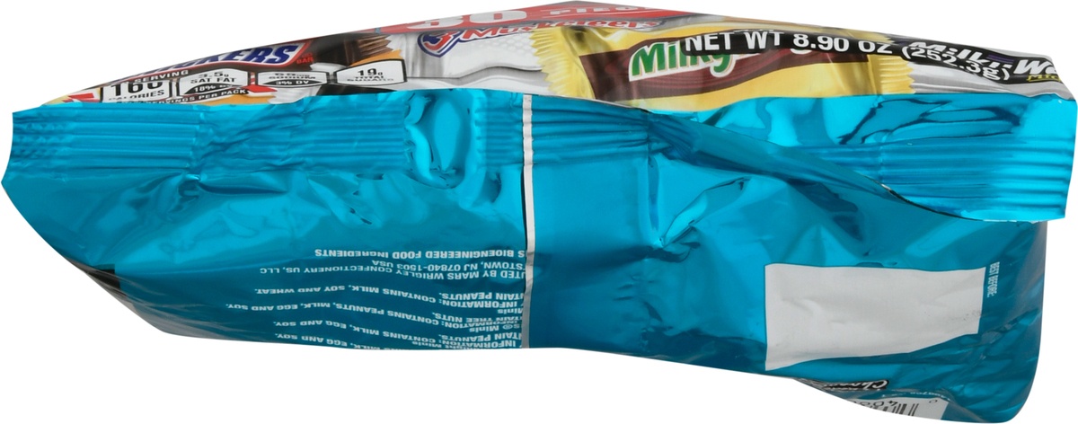 slide 8 of 11, SNICKERS, TWIX, MILKY WAY & 3 MUSKETEERS Variety Pack Milk & Dark Chocolate Candy Bars, 8.9 oz