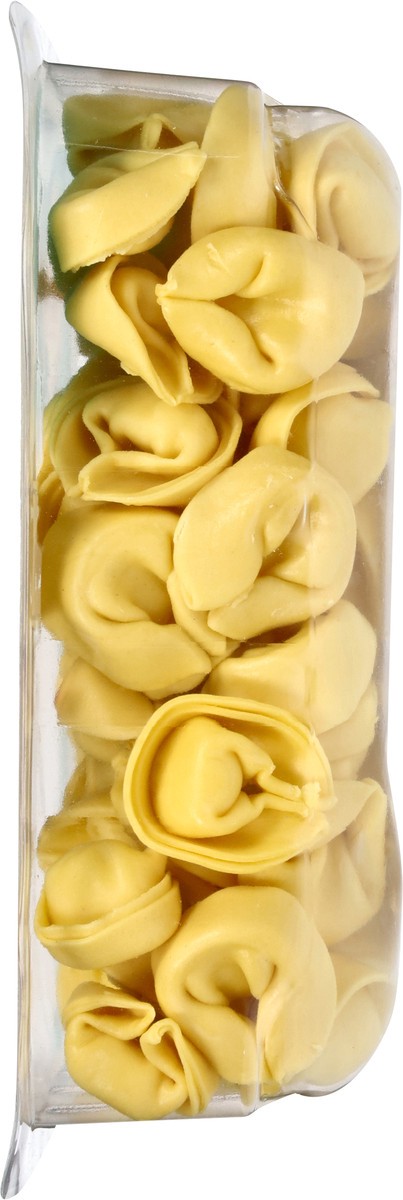 slide 7 of 13, Nuovo Ricotta & Parmigiano Tortellini Family Size 18 oz, 18 oz