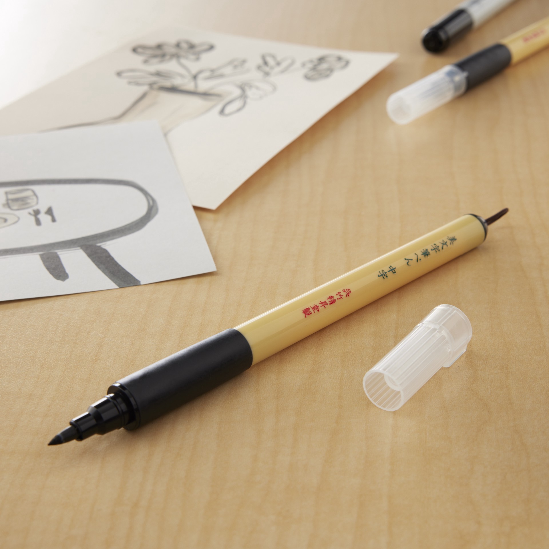 slide 3 of 4, Kuretake Bimoji Fude Medium Tip Drawing Pen, 1 ct