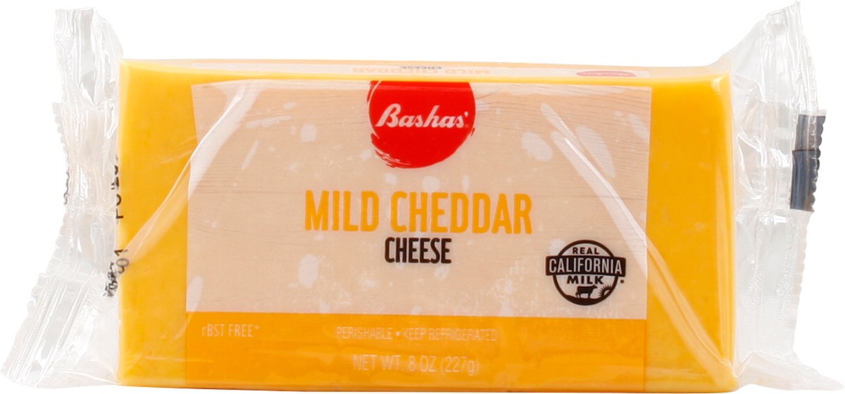 slide 5 of 13, Bashas Chunk Mild Cheddar, 8 oz