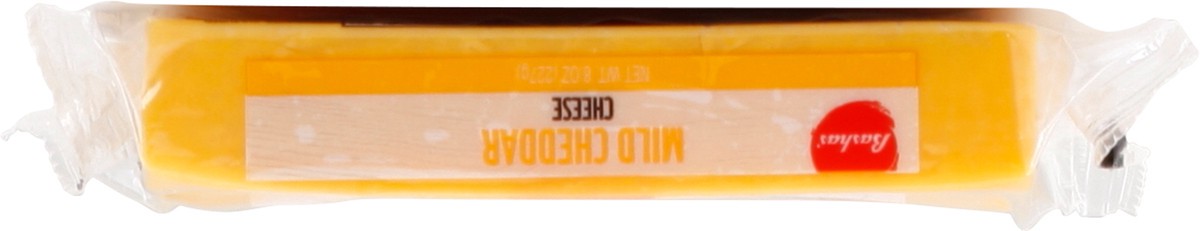 slide 13 of 13, Bashas Chunk Mild Cheddar, 8 oz