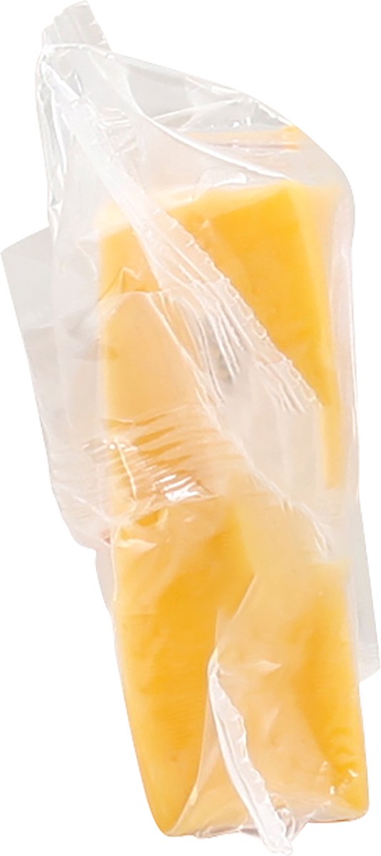slide 6 of 13, Bashas Chunk Mild Cheddar, 8 oz