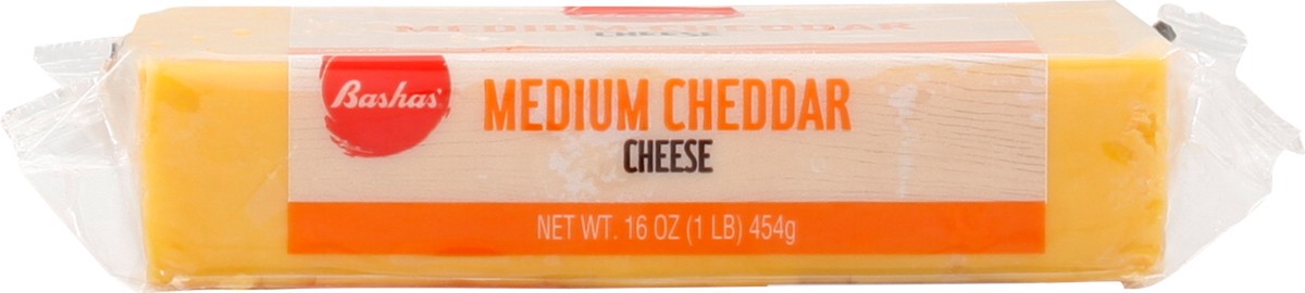 slide 14 of 14, Bashas Chunk Medium Cheddar, 16 oz
