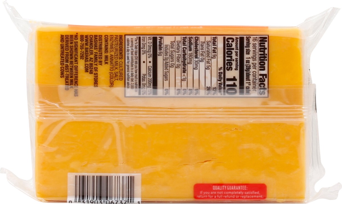 slide 11 of 14, Bashas Chunk Medium Cheddar, 16 oz