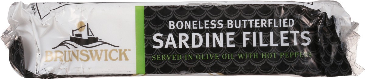 slide 7 of 9, BRUNSWICK SEAFOOD Sardine Fillets With Hot Peppers In Olive Oil(Tin), 3.75 oz