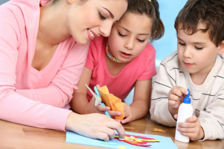 slide 4 of 7, Elmer's Office Strength All Purpose Glue Sticks, Clear, 3 ct; 0.77 oz