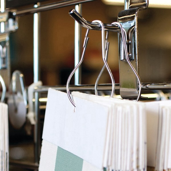 slide 3 of 3, Deflect-O Deflecto Pear Clip, 1 ct