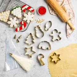 Hy-Vee Seasons 23 Piece Holiday Cookie Decorating Set