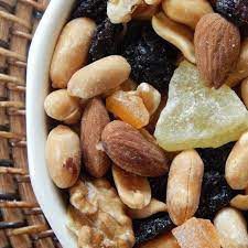 slide 1 of 1, Howe Trail Mix - 9 oz, 9 oz