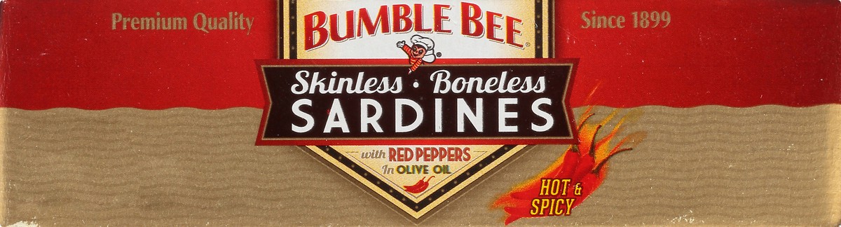 slide 13 of 14, Bumble Bee Skinless & Boneless Sardines with Red Peppers in Olive Oil 4.4 oz. Box, 4.4 oz