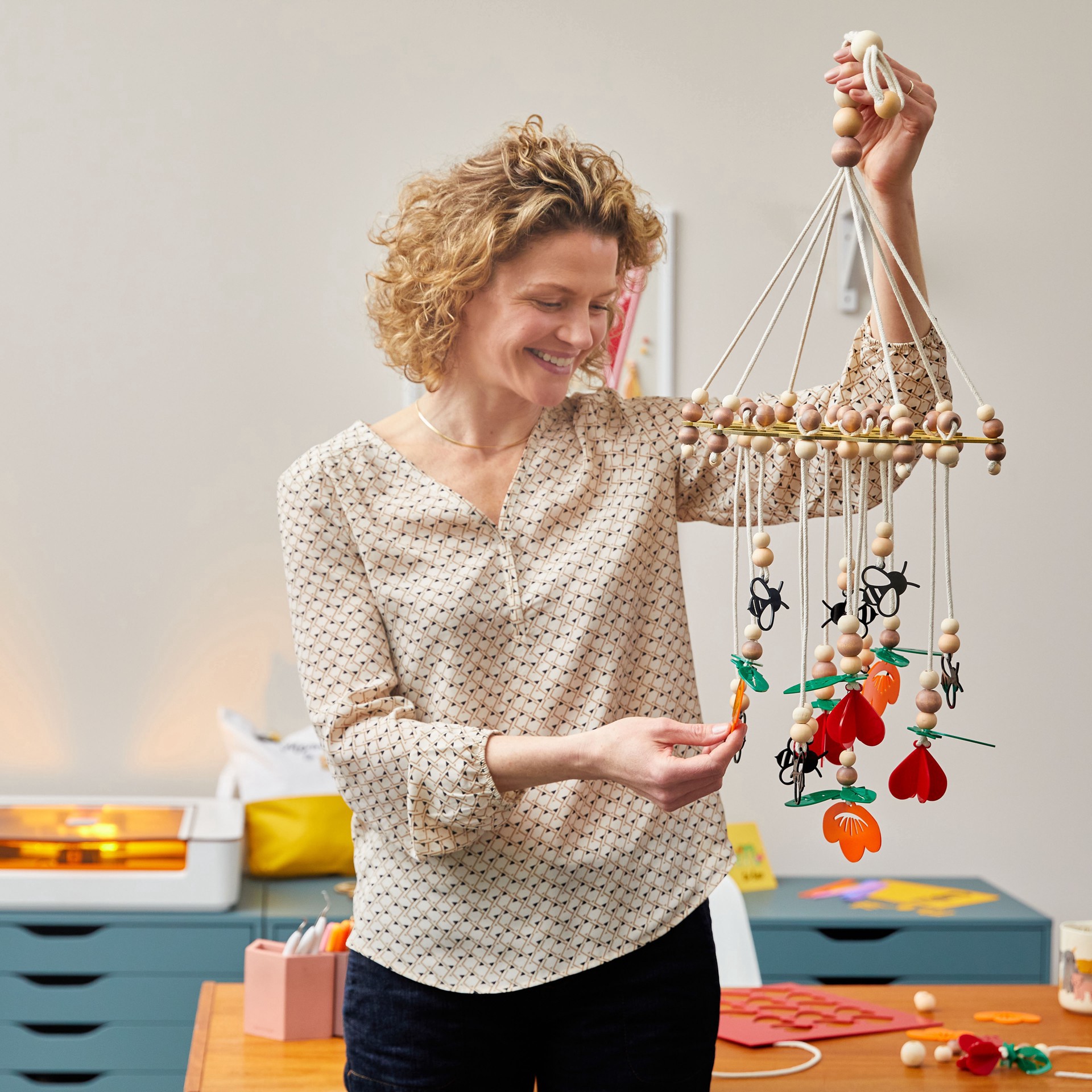 slide 7 of 11, Glowforge Proofgrade Essentials Bundle, 12 in x 12 in, 30.48cm x 30.48cm