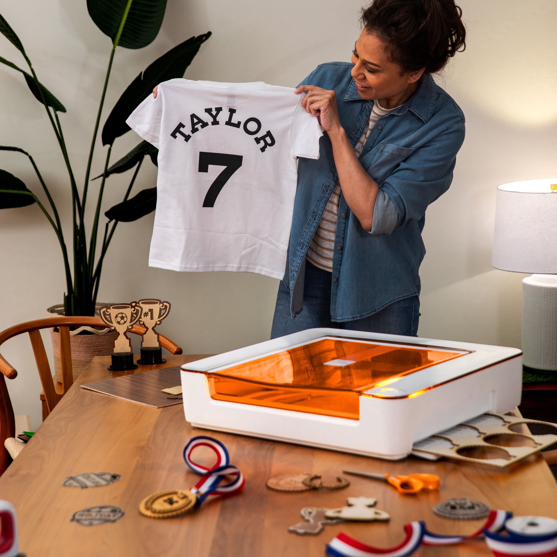 slide 5 of 11, Glowforge Proofgrade Essentials Bundle, 12 in x 12 in, 30.48cm x 30.48cm