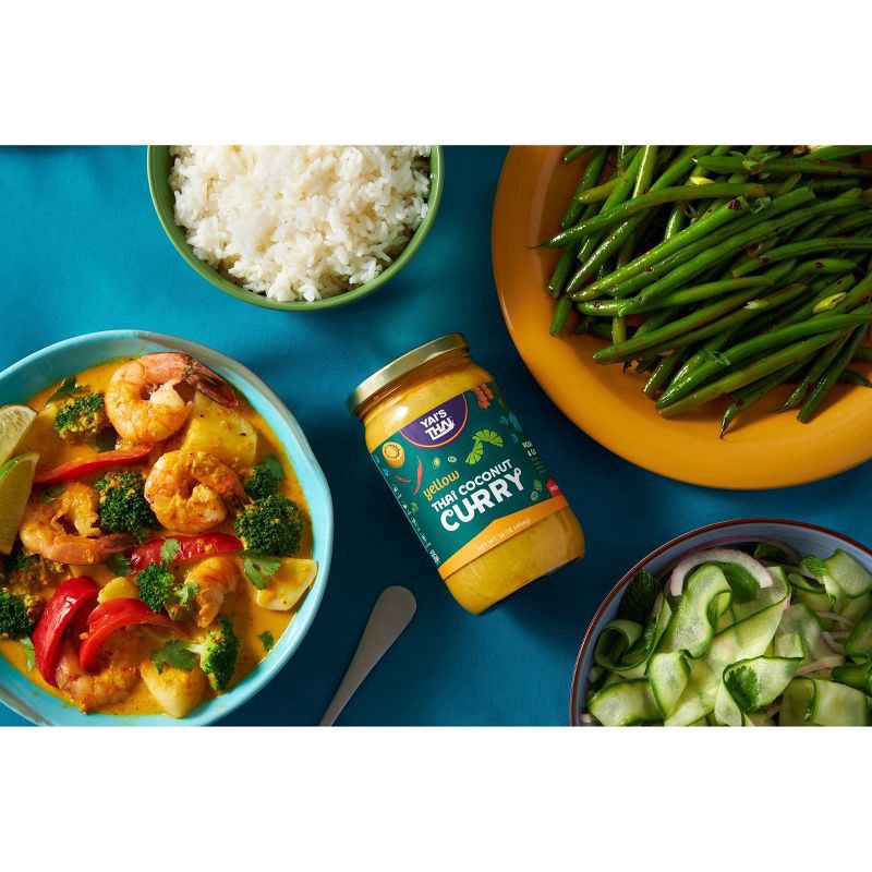 slide 3 of 4, Yai's Thai Yellow Coconut Curry, 16 oz