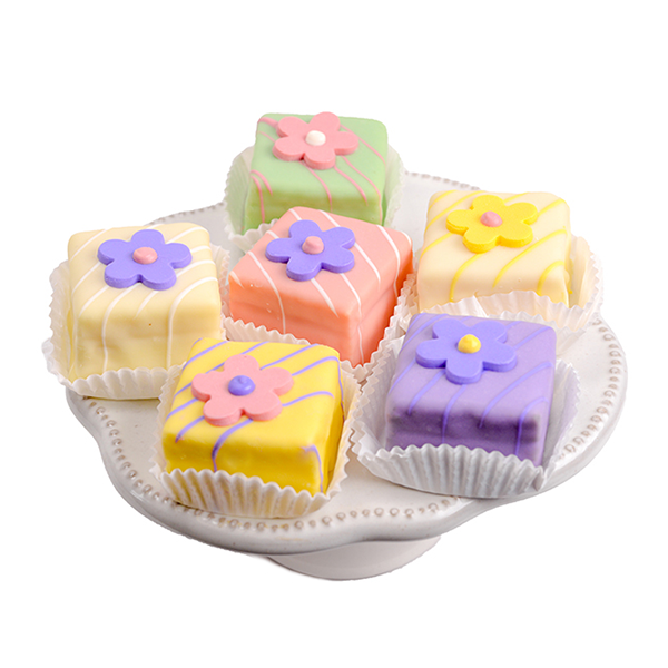 slide 1 of 1, L&B Petit Fours, 1 ct