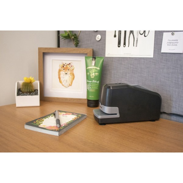 slide 3 of 10, BOSTITCH Impulse 25 Electric Stapler With Staples And Staple Remover, Black, 1 ct