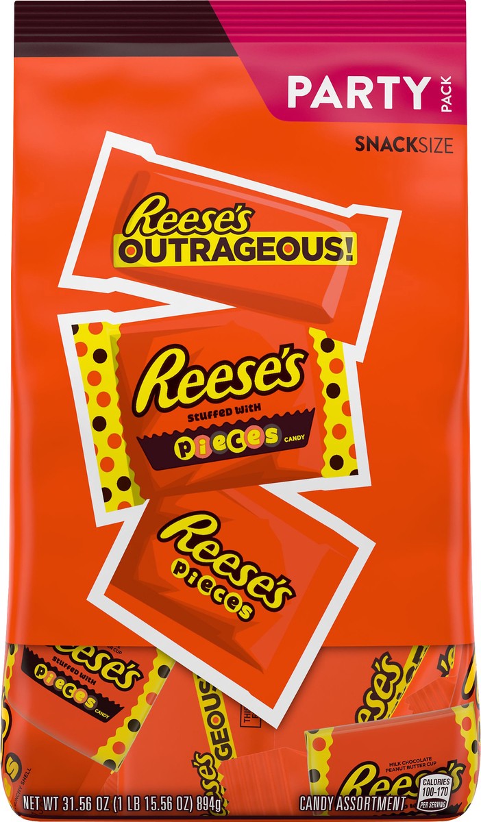 slide 5 of 7, Reese's Party Pack Snack Size Candy Assortment 31.56 oz, 31.56 oz