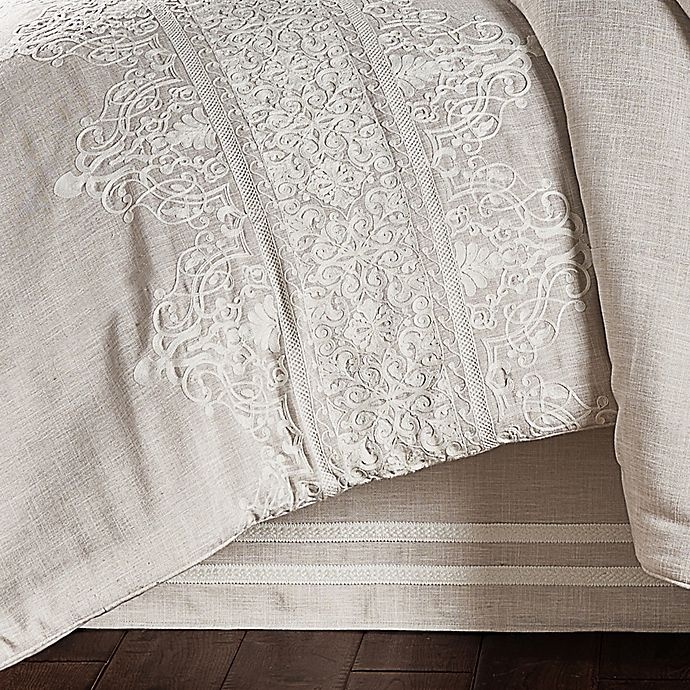 slide 2 of 4, J. Queen New York Lauralynn Queen Comforter Set - Beige, 4 ct