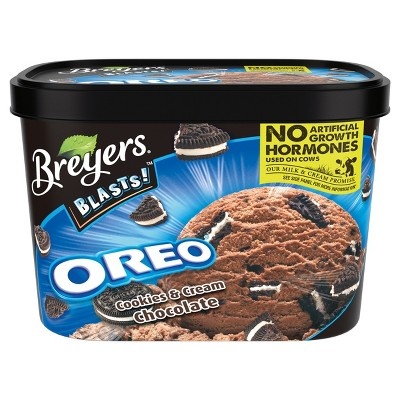 slide 1 of 1, Breyer's Blasts Oreo Cookies And Cream Chocolate Frozen Dairy Dessert, 48 oz
