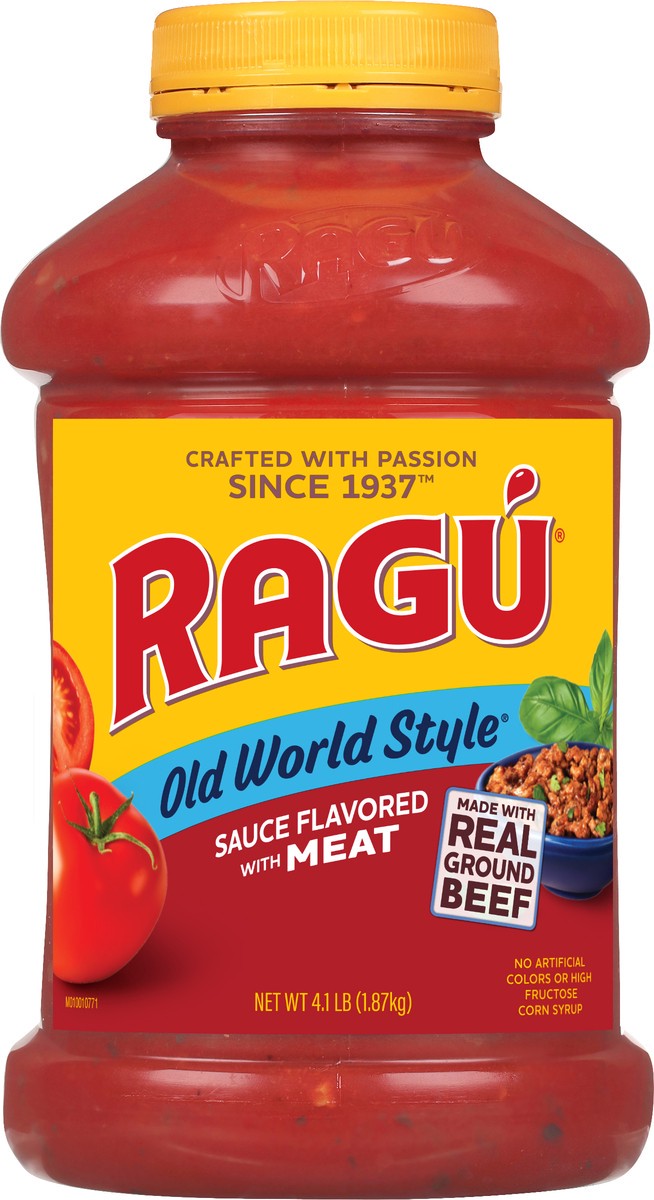 slide 6 of 13, Ragu Old World Style Flavored with Meat Sauce 4.1 lb, 4.1 lb