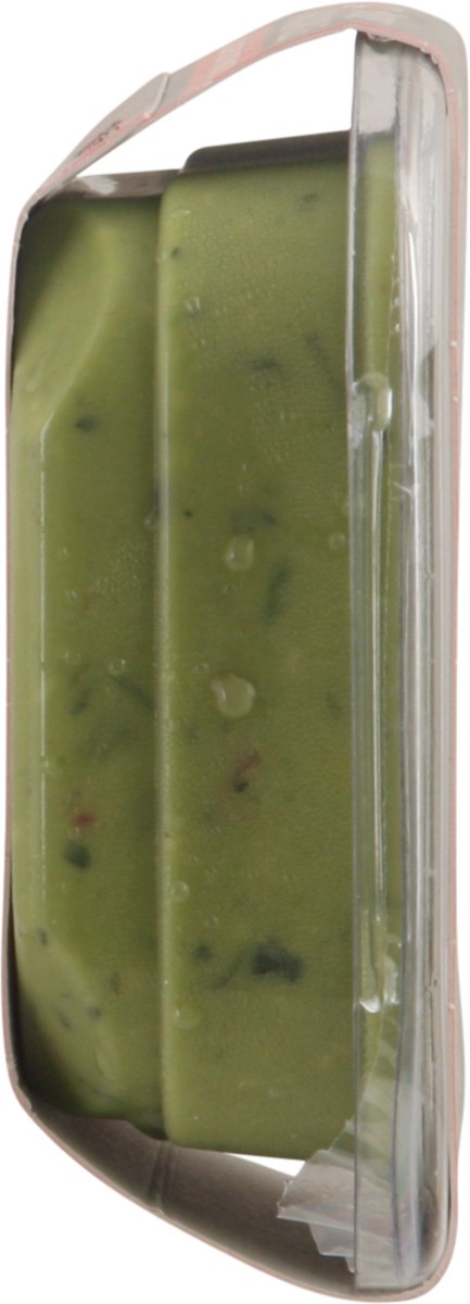 slide 6 of 9, Del Monte Homestyle Jalapeno & Tomato Guacamole 8 oz Clam Shell, 8 oz