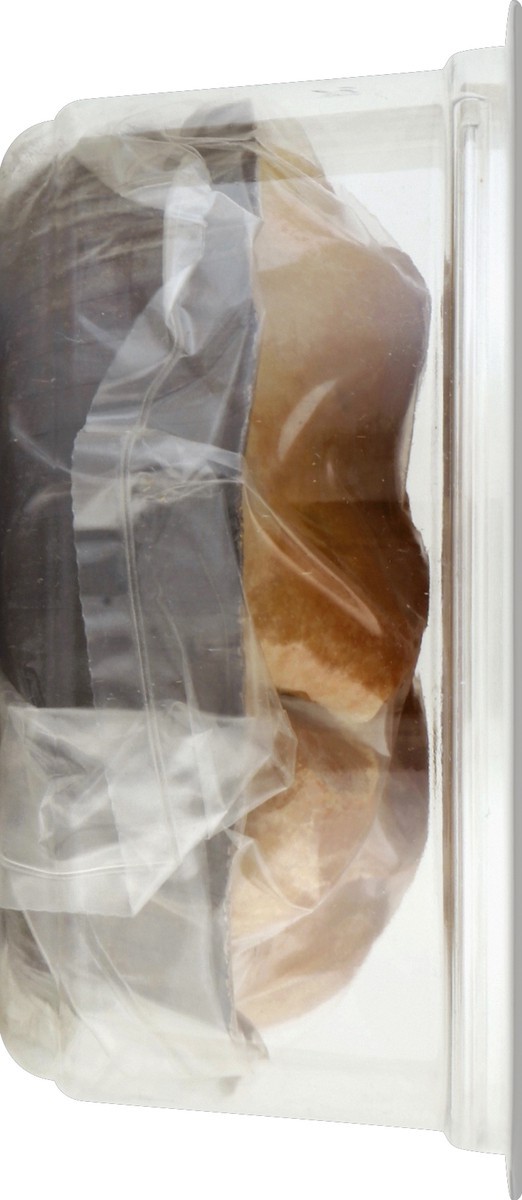 slide 3 of 7, Primo Taglio Brie En Croute - 8 Oz, 