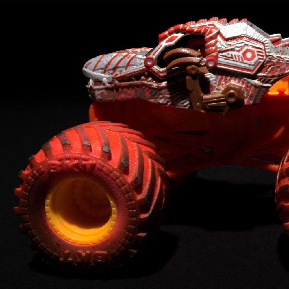 slide 3 of 5, Monster Jam Mud Blasters™ ThunderROARus Color Change Monster Jam Truck, 1 ct