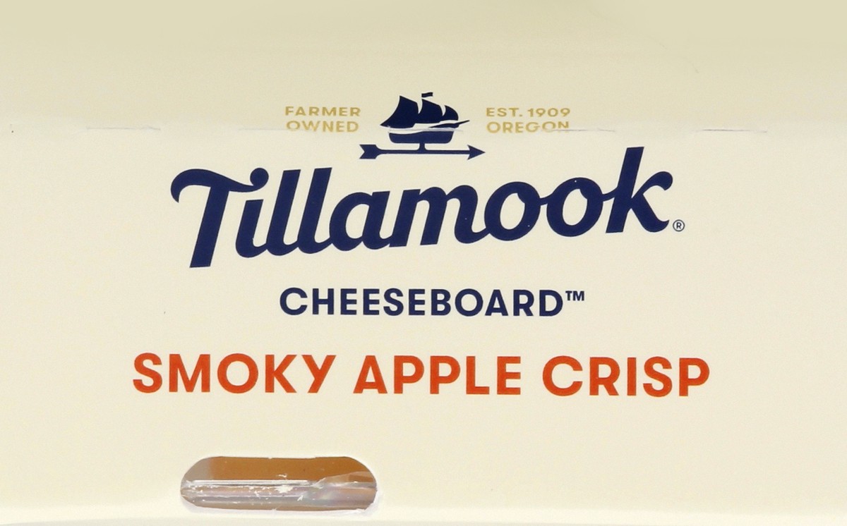 slide 4 of 9, Tillamook Smoky Apple Crisp Cheeseboard 2.4 oz, 2.4 oz