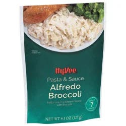 Hy-vee Alfredo Broccoli Fettuccine Pasta In A Cheese Sauce With Broccoli - 4.5 oz
