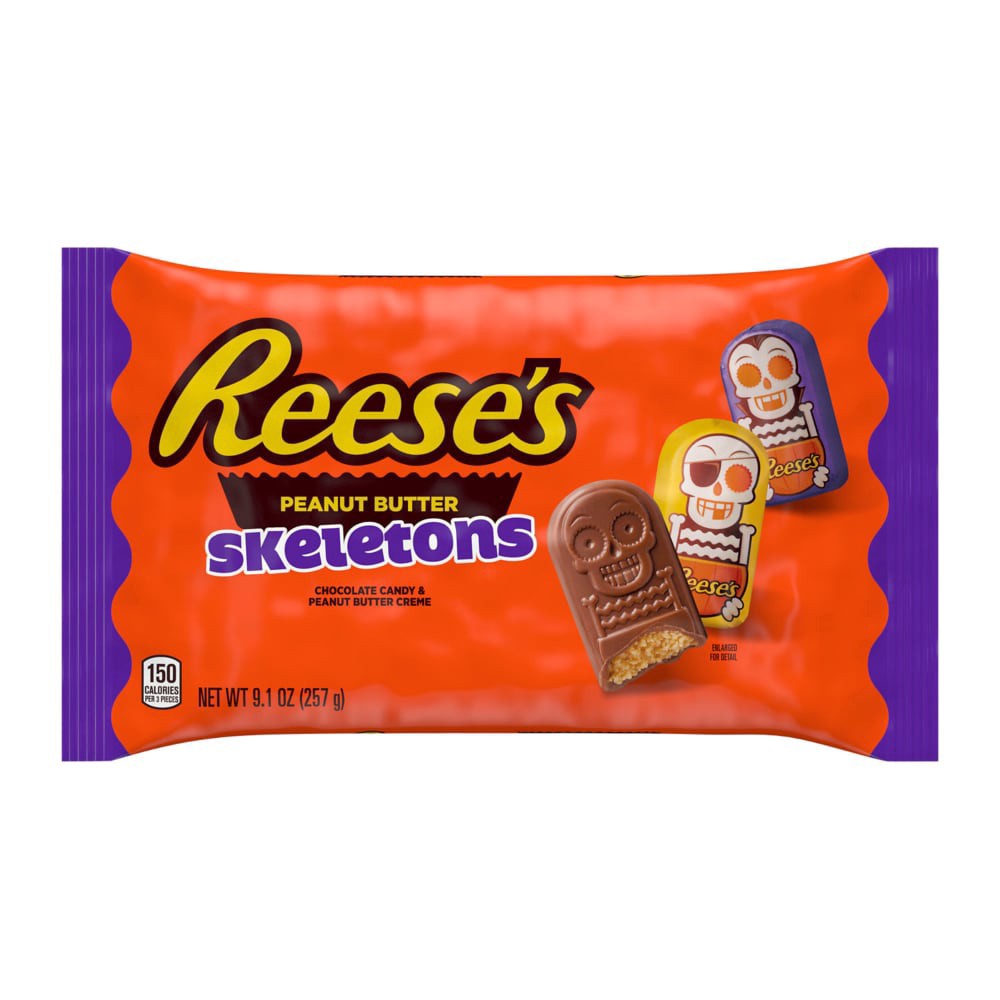 slide 1 of 7, REESE'S Chocolate Peanut Butter Creme Skeletons, Halloween Candy Bag, 9.1 oz, 9.1 oz