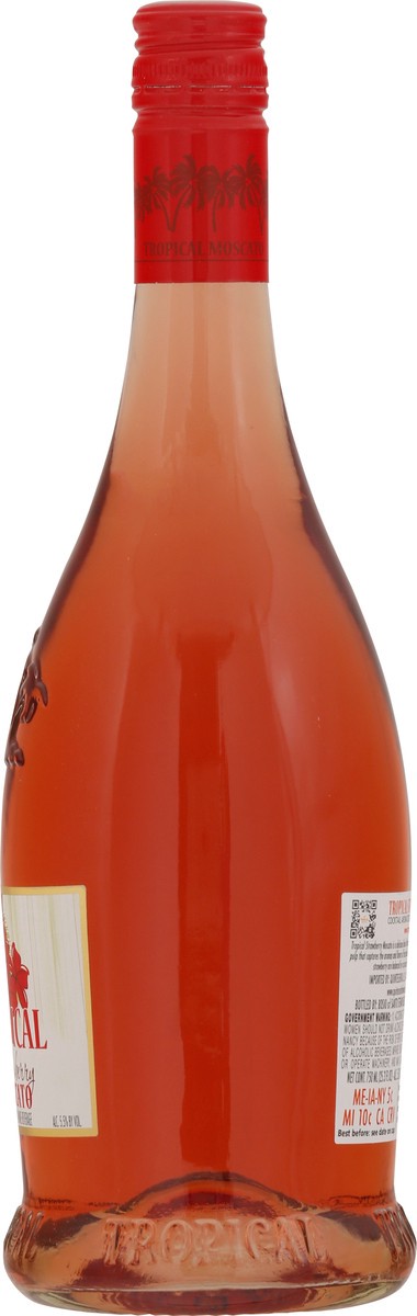 slide 10 of 11, Tropical Strawberry Moscato 25.3 fl oz, 25.3 fl oz