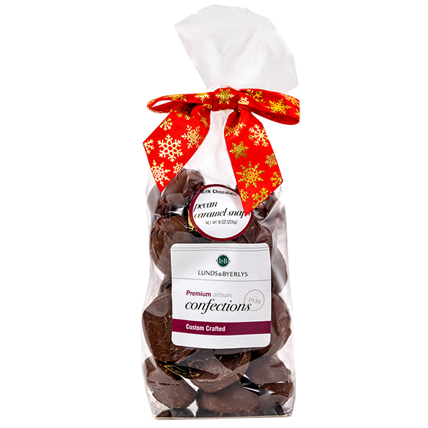 slide 1 of 1, Lunds & Byerlys Milk Chocolate Pecan Caramel Snaps 8 oz, 8 oz