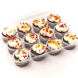 Market District Giant Eagle Cupcakes, Md Mini Chocolate, With Vanilla Buttercream