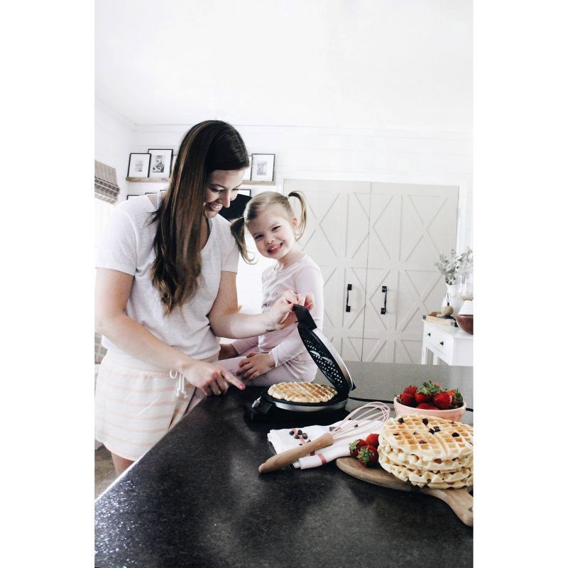 slide 7 of 12, Cuisinart Classic Waffle Maker - Stainless Steel - WMR-CAP2, 1 ct