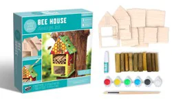 Anker Play Build & Paint Bee House